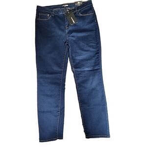 Fashion Nova Booty Booty Booty Everywhere Shaping Blue Jeans size 15 womens